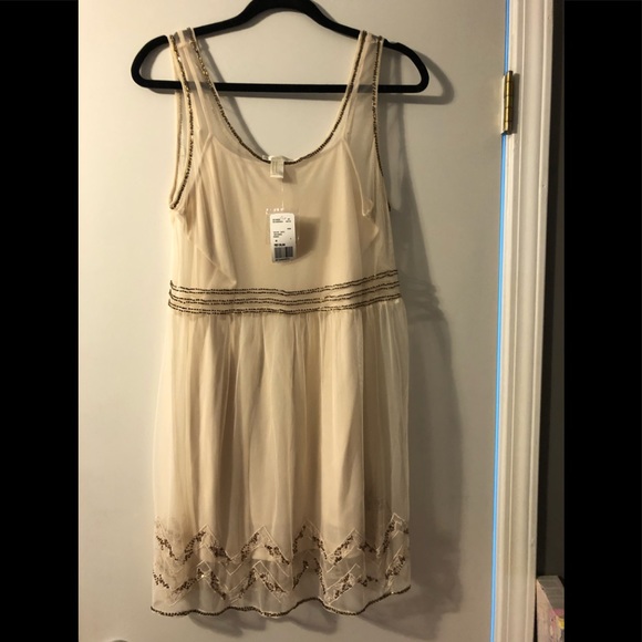 Forever 21 Dresses & Skirts - Forever 21 Cream Dress with Metallic Beading Forever 21 Dresses & Skirts - Forever 21 Cream Dress with Metallic Beading